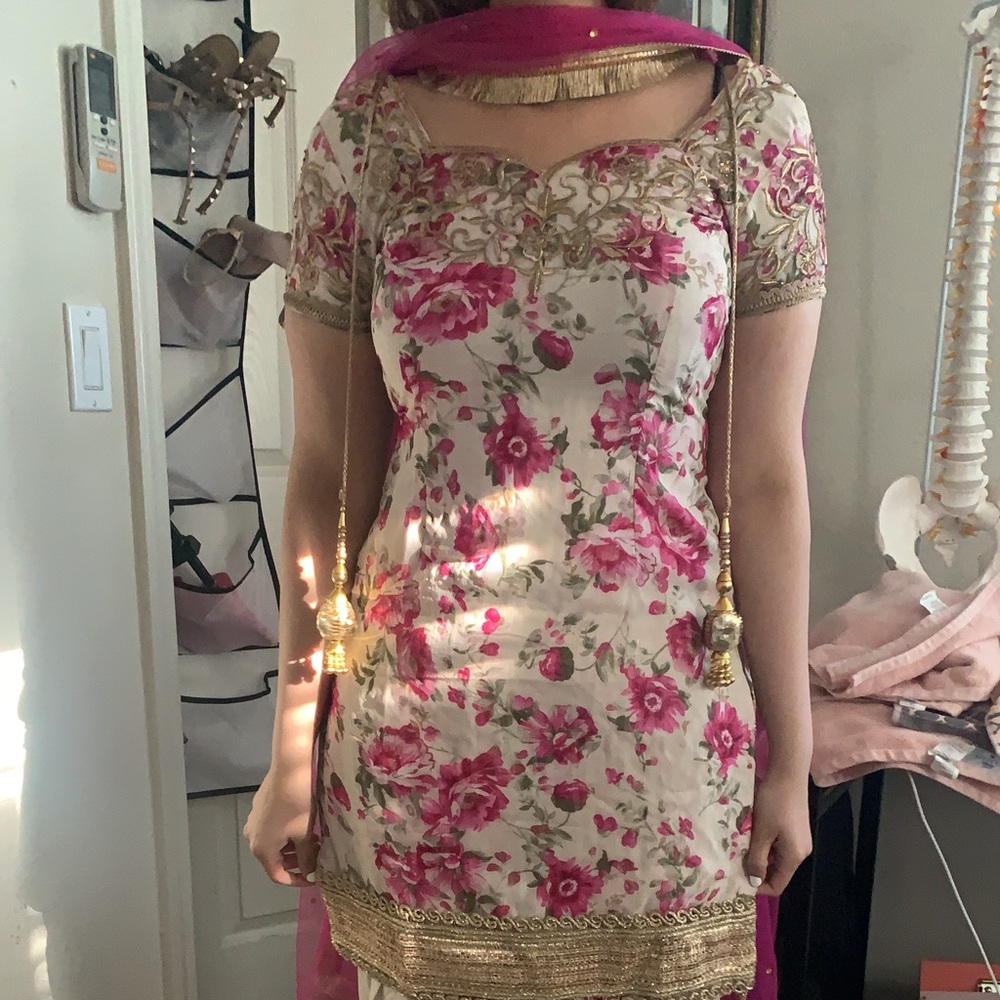 Indian Bollywood Suit